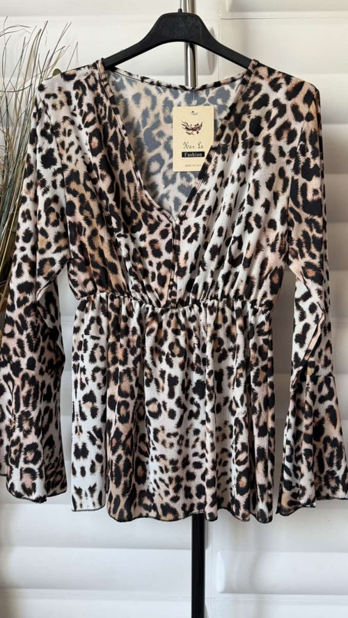 Blouse with animal print