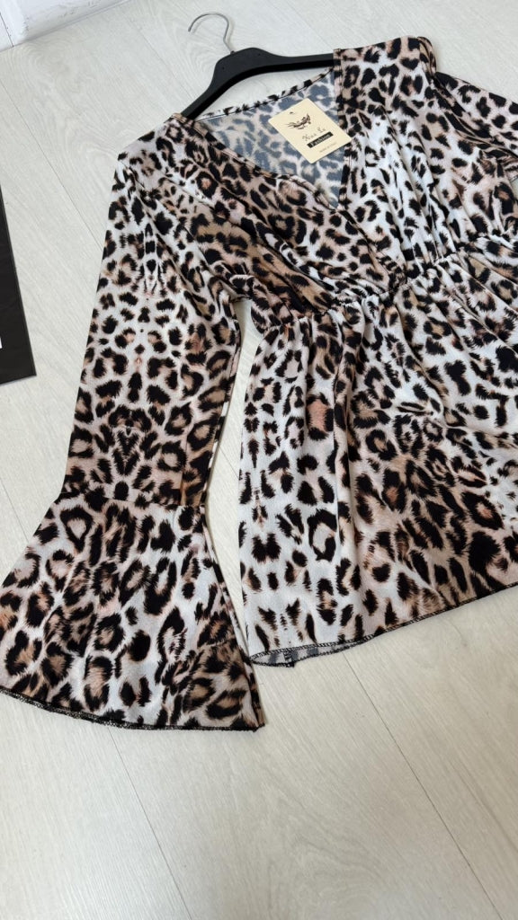 Blouse with animal print