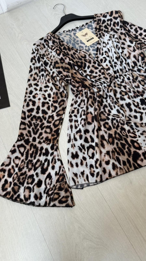 Blouse with animal print