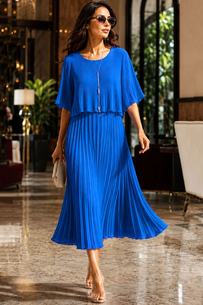 Solid-colour pleated dress with short sleeves