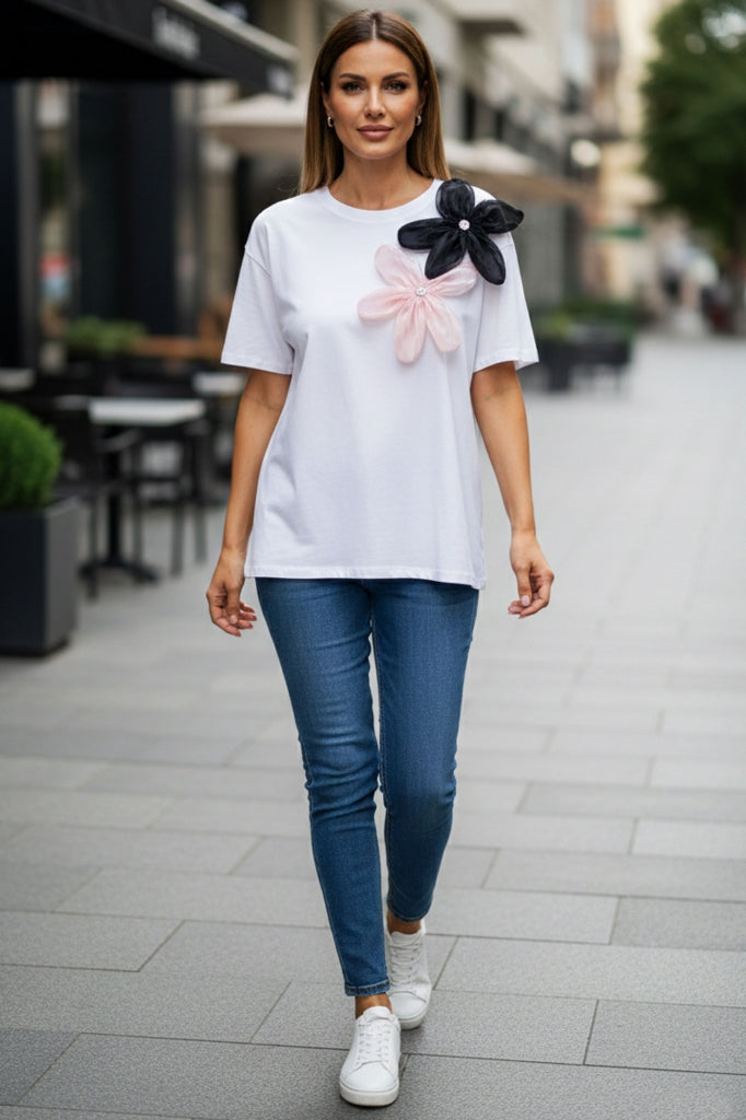 Cotton women's blouse with large 3D flowers