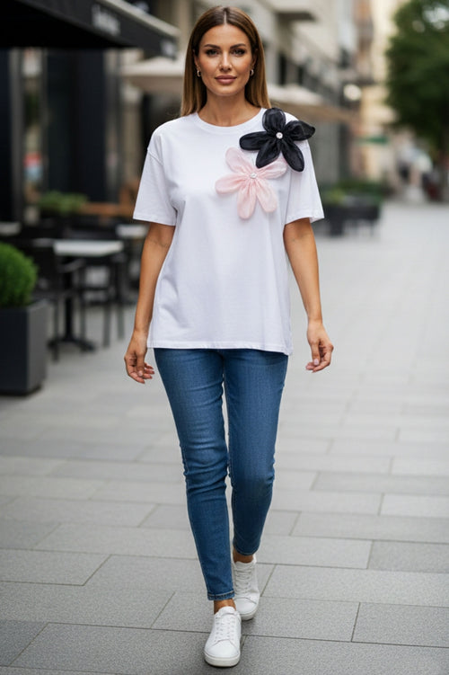 Cotton women's blouse with large 3D flowers