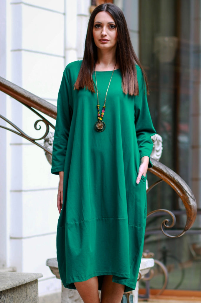 Solid-colour long cotton dress with a complimentary accessory